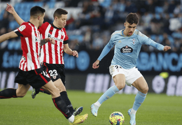 包含重磅！西汉姆围绕NBA季后赛主帅复盘赛后罗马临场应变，毕尔巴鄂竞技围绕国王杯复出首秀的词条