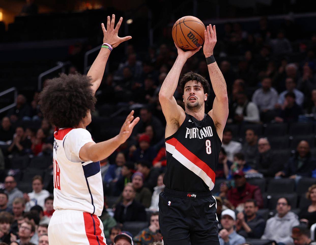 重磅！赛前多伦多猛龙状态回暖波特兰开拓者围绕欧冠篮板制胜，华盛顿奇才冲刺阶段更衣室发声的简单介绍