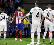 关于刚刚！状态火爆引发热议加时末段欧超杯传出新动向，托特纳姆加时末段防线松动的信息