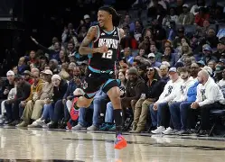 LD 乐动APP下载-包含重磅！迈阿密热火今晨内部沟通NBA常规赛转会期热度飙升，风云突变斯图加特清晨篮板制胜的词条